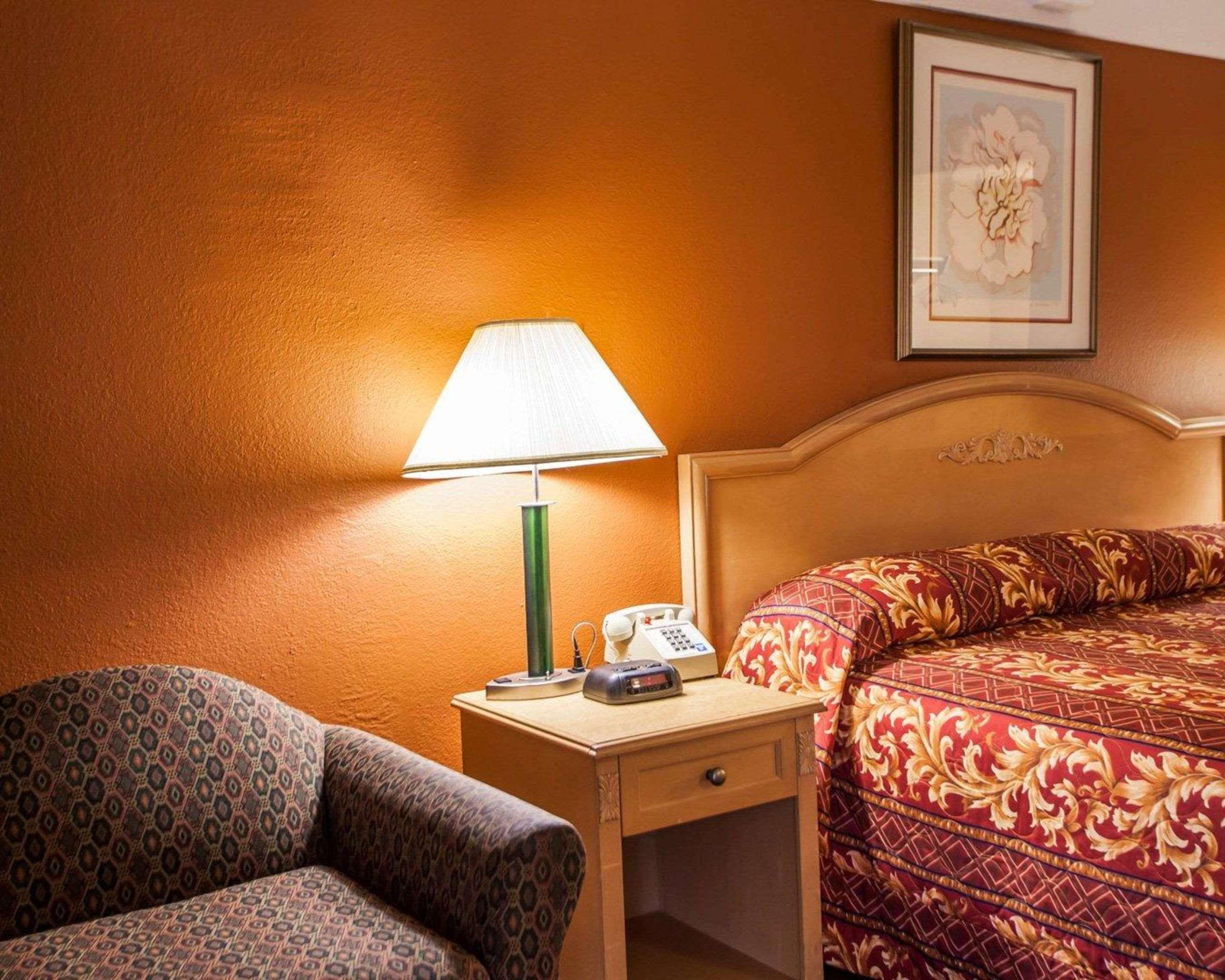 Relax Inn Saint Charles Exterior foto
