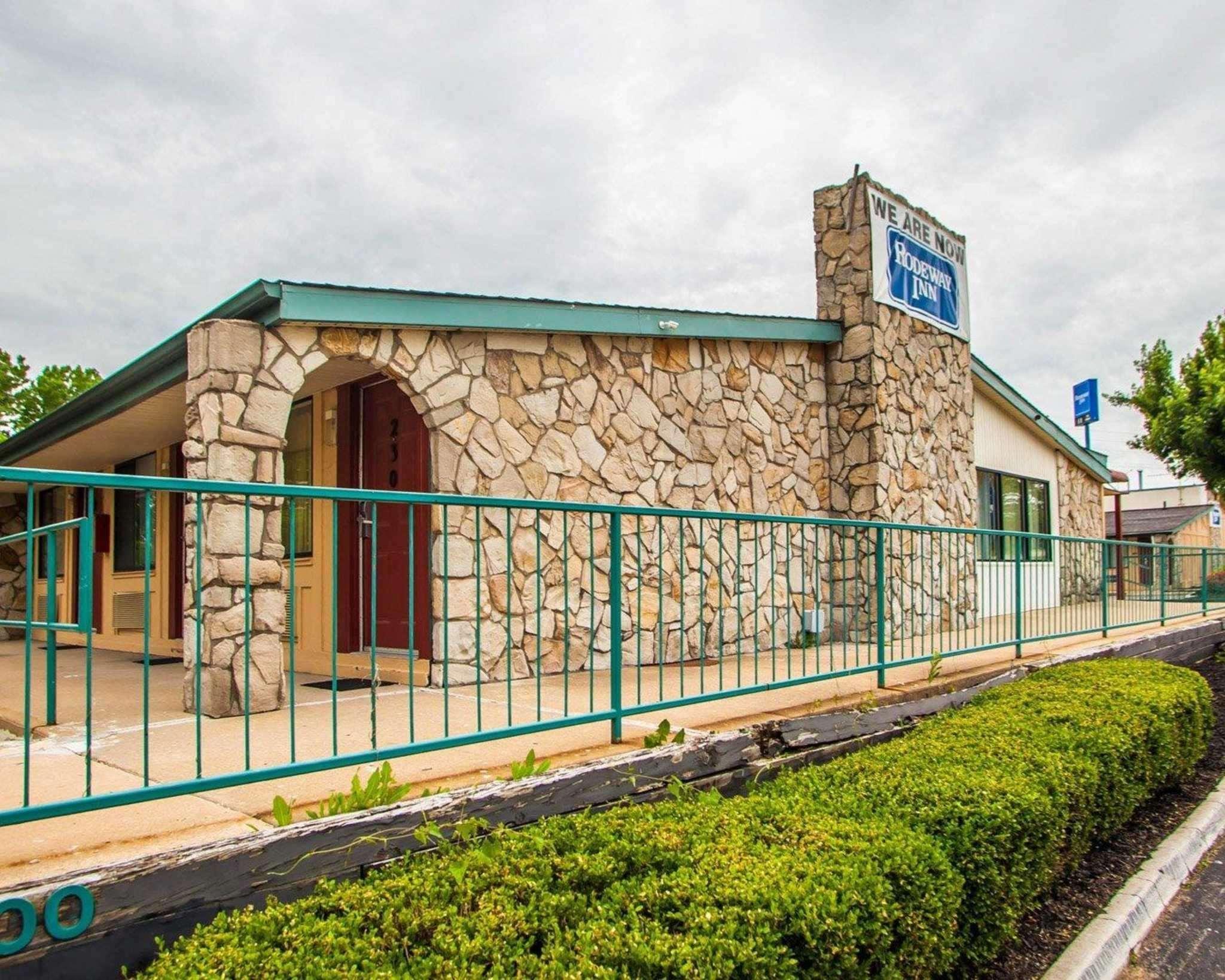 Relax Inn Saint Charles Exterior foto
